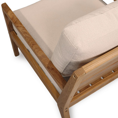 Poltrona Malibu Com Almofada