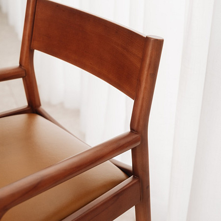 Banqueta Zay com Braços Assento Estofado